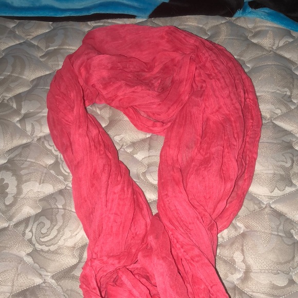 Pink Ruffled Scarf - Picture 3 of 3